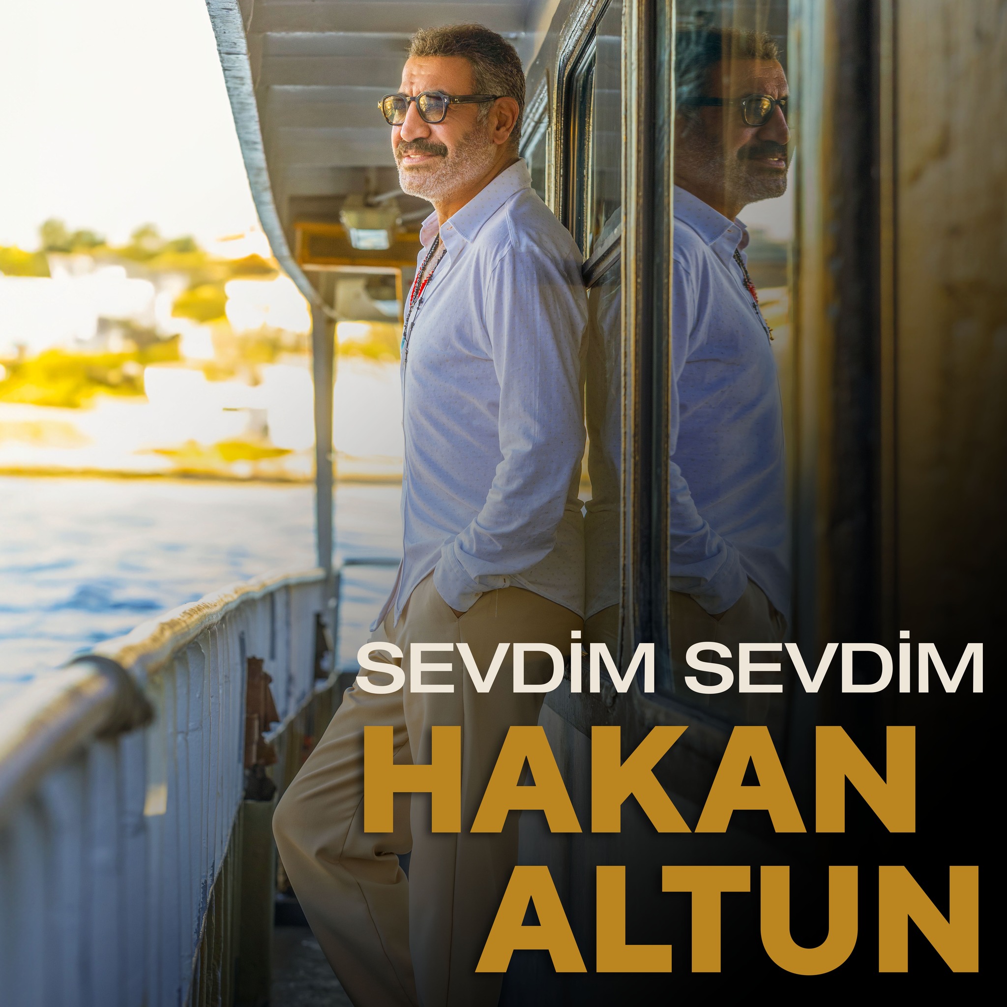 HAKAN ALTUN’DAN EZBER BOZAN ŞARKI!